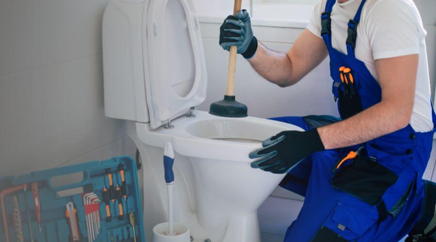 Professional septic pumping service in Mooreland, OK